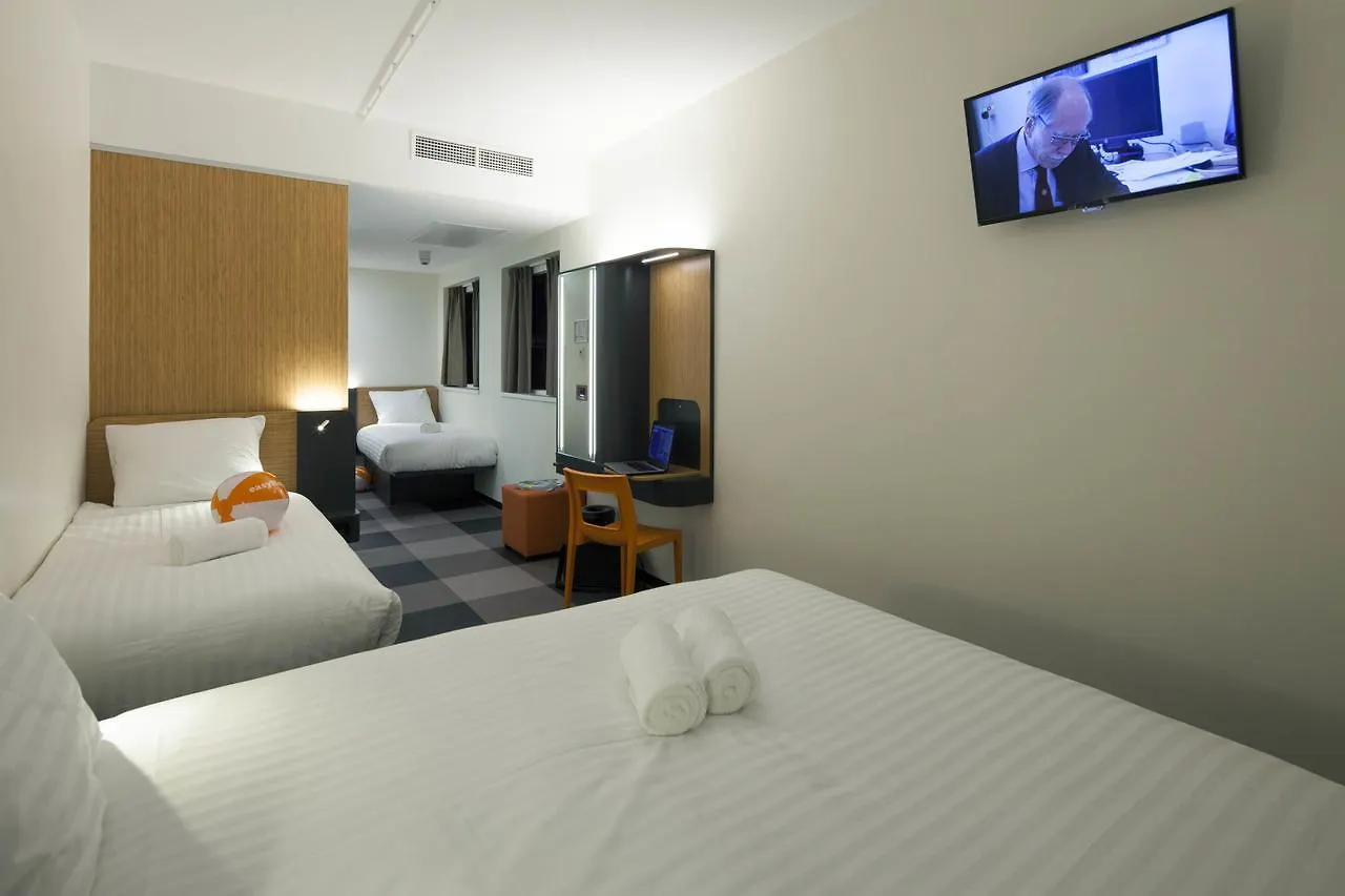 Easyhotel The Hague Scheveningen Beach Отель