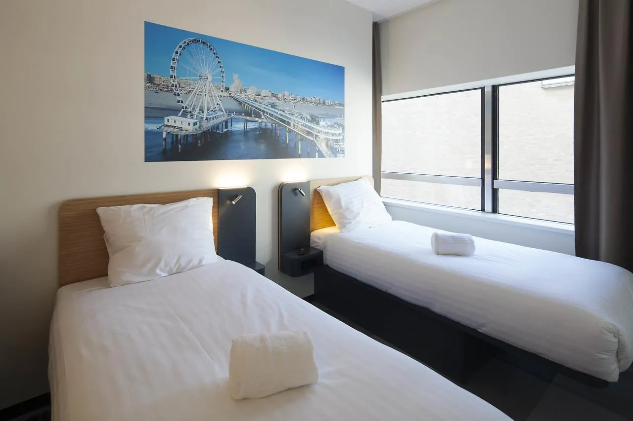 Easyhotel The Hague Scheveningen Beach 2*,